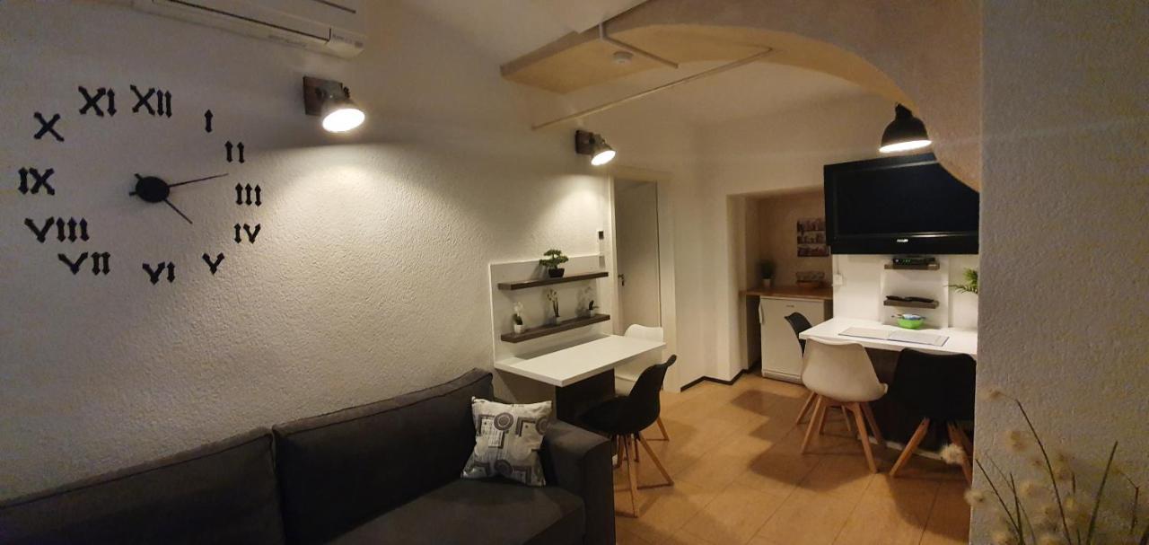 Apartment Central Station Between Dragon And Triple Bridges 류블랴나 외부 사진