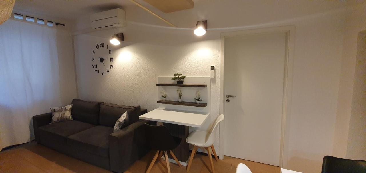 Apartment Central Station Between Dragon And Triple Bridges 류블랴나 외부 사진